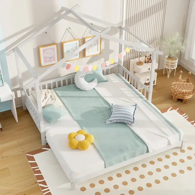 Gymax drewniane łóżko domek, podwójne łóżko typu daybed, rozkładane do rozmiaru king, z barierkami bezpieczeństwa i możliwością dekoracji